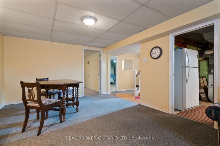 Photo 25 at 20 Cardinal Drive, Bruleville, Hamilton