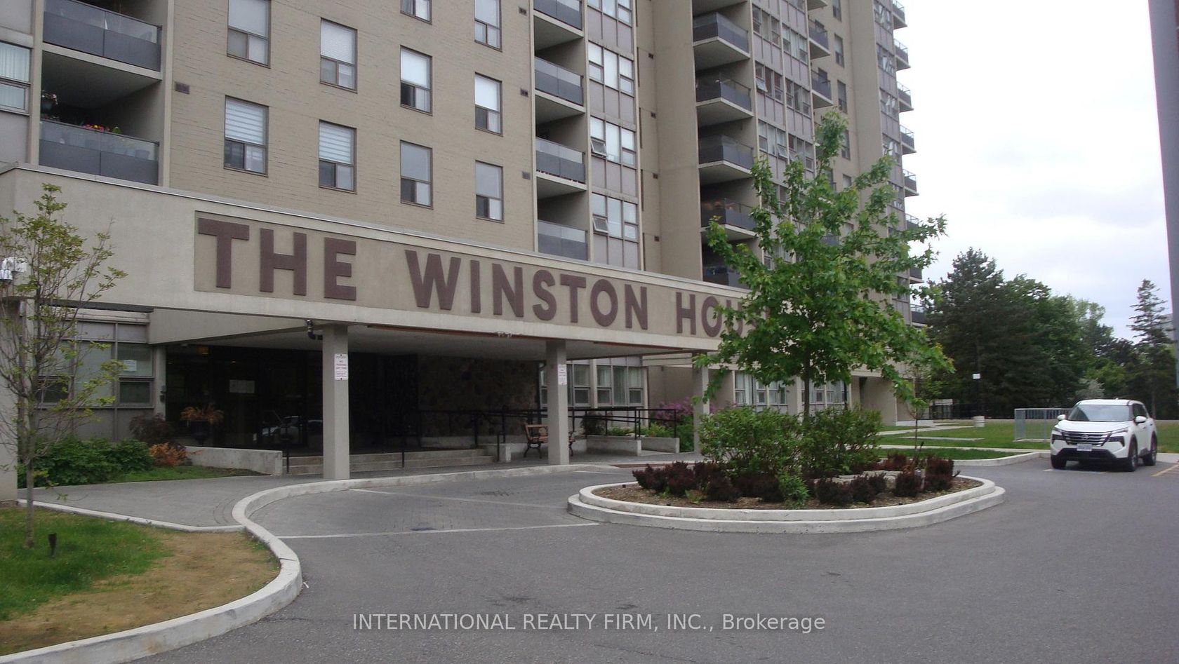 503 - 75 Emmett Avenue, Mount Dennis, Toronto by Loree Meneguzzi Real Estate 503 - 75 Emmett Avenue, Mount Dennis, Toronto