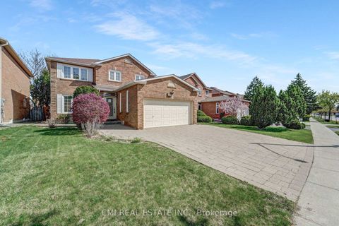 Photo 1 at 109 Valleymede Drive, Doncrest, Richmond Hill