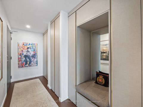 Photo 4 at 904 - 21 Lawren Harris Square, Waterfront Communities C8, Toronto