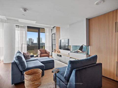 Photo 6 at 904 - 21 Lawren Harris Square, Waterfront Communities C8, Toronto