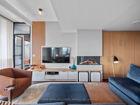 Photo 8 at 904 - 21 Lawren Harris Square, Waterfront Communities C8, Toronto