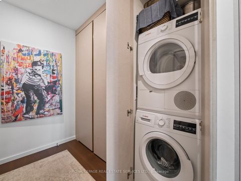 Photo 29 at 904 - 21 Lawren Harris Square, Waterfront Communities C8, Toronto