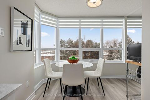 Photo 14 at 315 - 7601 Bathurst Street, Beverley Glen, Vaughan