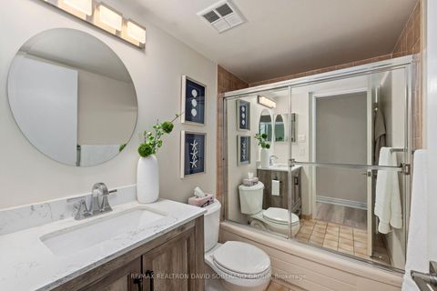 Photo 18 at 315 - 7601 Bathurst Street, Beverley Glen, Vaughan