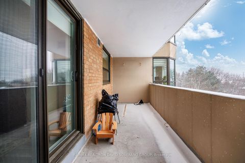 Photo 22 at 315 - 7601 Bathurst Street, Beverley Glen, Vaughan