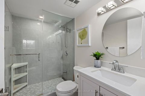 Photo 25 at 315 - 7601 Bathurst Street, Beverley Glen, Vaughan