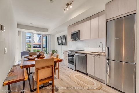 Photo 3 at 301 - 185 Deerfield Road, Central Newmarket, Newmarket