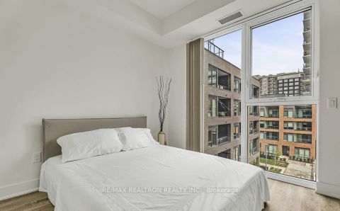 Photo 7 at 301 - 185 Deerfield Road, Central Newmarket, Newmarket