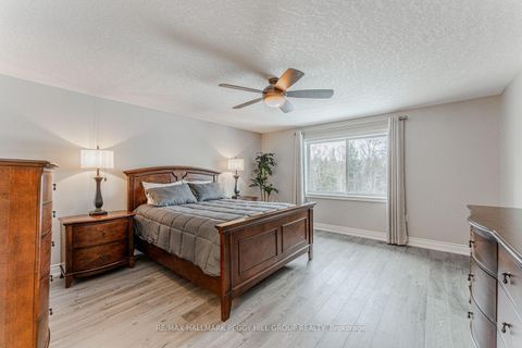 Photo 9 at 101 Seline Crescent, Painswick South, Barrie