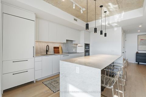 Photo 9 at PH619 - 899 College Street, Bellwoods, Toronto