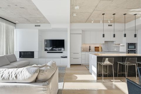 Photo 13 at PH619 - 899 College Street, Bellwoods, Toronto