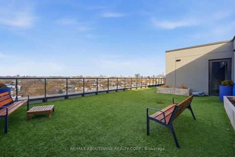 Photo 34 at PH619 - 899 College Street, Bellwoods, Toronto