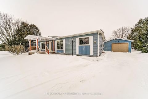 Photo 1 at 20 Geneva Court, Sutton & Jackson's Point, Georgina