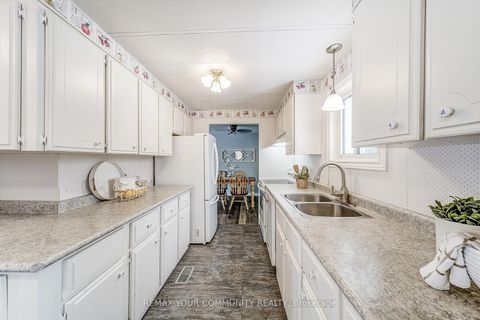 Photo 20 at 20 Geneva Court, Sutton & Jackson's Point, Georgina