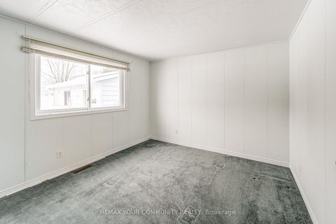 Photo 24 at 20 Geneva Court, Sutton & Jackson's Point, Georgina