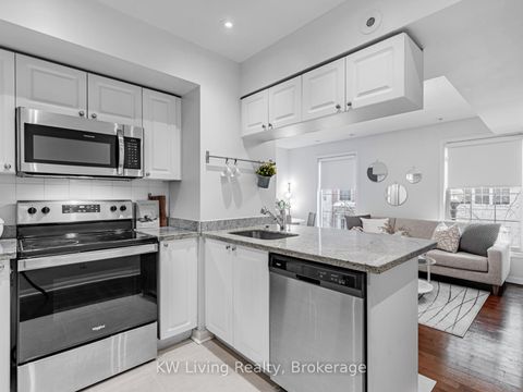 Photo 6 at 930 - 5 Everson Drive, Willowdale East, Toronto