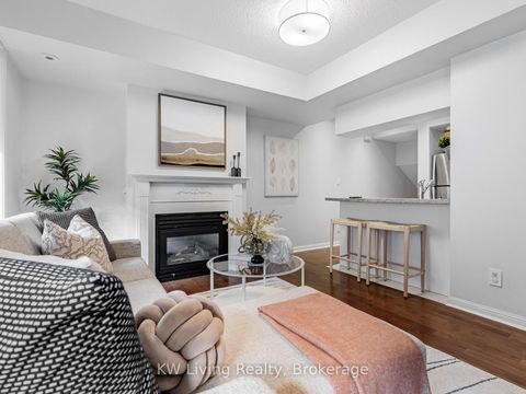 Photo 13 at 930 - 5 Everson Drive, Willowdale East, Toronto