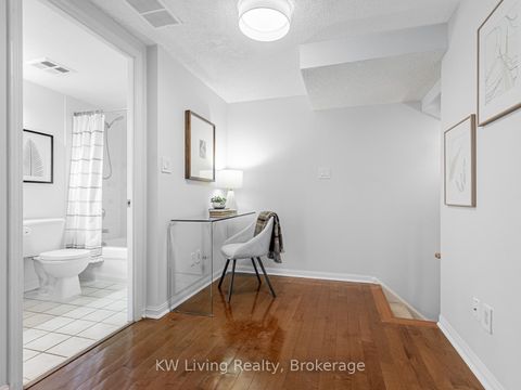 Photo 17 at 930 - 5 Everson Drive, Willowdale East, Toronto