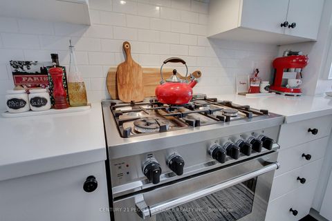 Photo 13 at 706 - 99 Avenue Road, Annex, Toronto