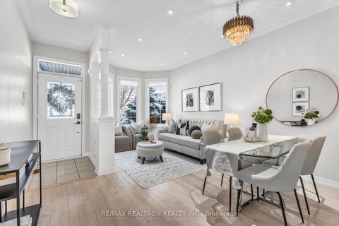 Photo 4 at 63 Chelton Drive, Oak Ridges, Richmond Hill