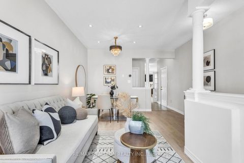 Photo 8 at 63 Chelton Drive, Oak Ridges, Richmond Hill