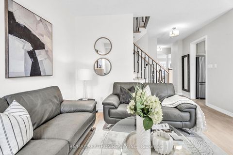 Photo 15 at 63 Chelton Drive, Oak Ridges, Richmond Hill