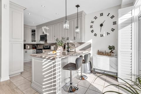 Photo 21 at 63 Chelton Drive, Oak Ridges, Richmond Hill