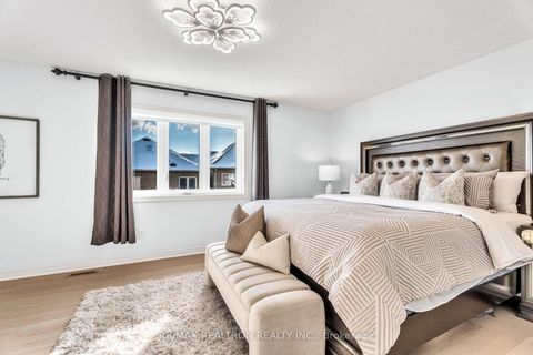 Photo 22 at 63 Chelton Drive, Oak Ridges, Richmond Hill