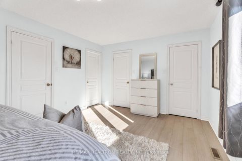 Photo 24 at 63 Chelton Drive, Oak Ridges, Richmond Hill