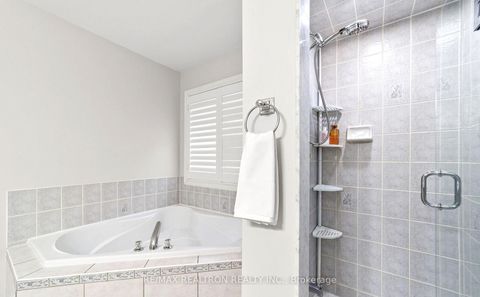 Photo 26 at 63 Chelton Drive, Oak Ridges, Richmond Hill