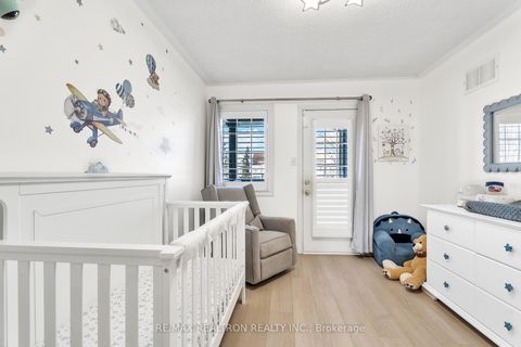 Photo 32 at 63 Chelton Drive, Oak Ridges, Richmond Hill