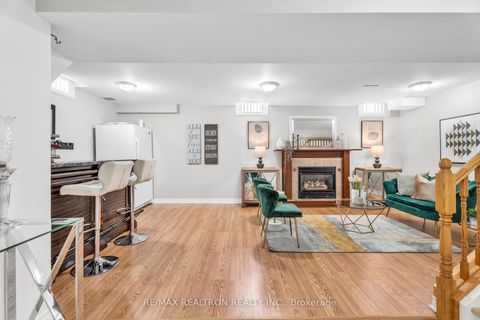 Photo 34 at 63 Chelton Drive, Oak Ridges, Richmond Hill