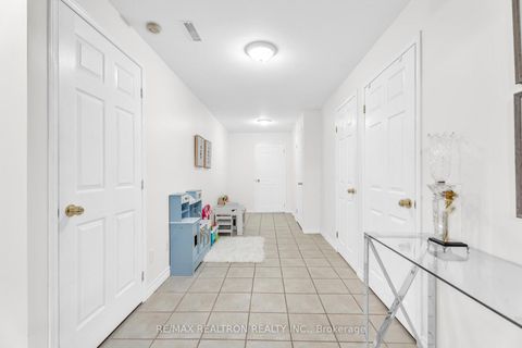 Photo 39 at 63 Chelton Drive, Oak Ridges, Richmond Hill