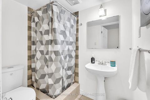 Photo 40 at 63 Chelton Drive, Oak Ridges, Richmond Hill