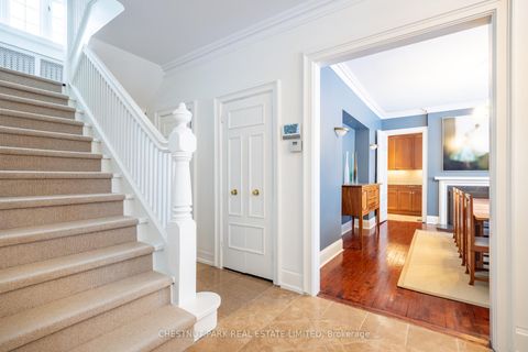 Photo 6 at 195 Inglewood Drive, Moore Park, Toronto