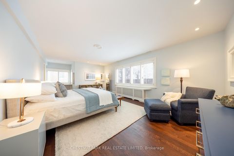 Photo 24 at 195 Inglewood Drive, Moore Park, Toronto