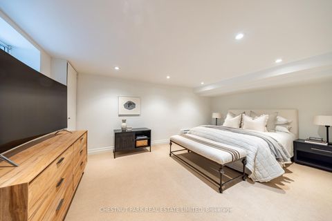 Photo 38 at 195 Inglewood Drive, Moore Park, Toronto