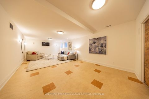 Photo 40 at 195 Inglewood Drive, Moore Park, Toronto