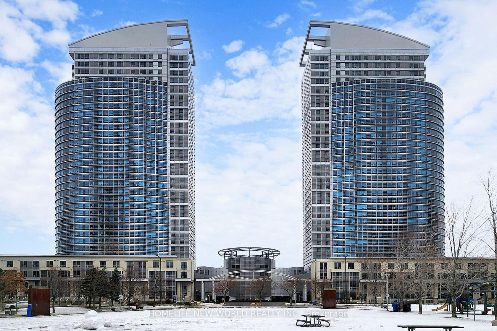 3210 - 36 Lee Centre Drive, Woburn, Toronto photo 9