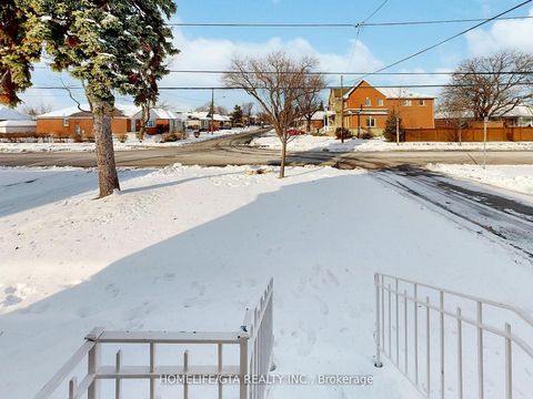 Photo 12 at 65 Whitley Avenue, CFB, Toronto