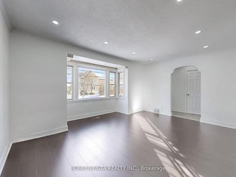 Photo 14 at 65 Whitley Avenue, CFB, Toronto