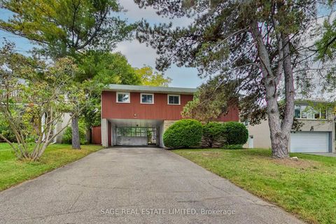 Photo 3 at 60 Hopperton Drive, Windfields, Toronto