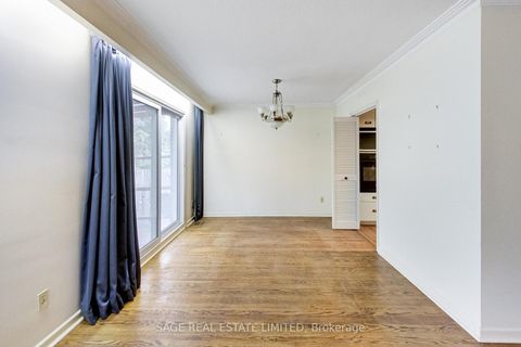 Photo 10 at 60 Hopperton Drive, Windfields, Toronto