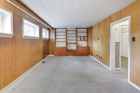 Photo 13 at 60 Hopperton Drive, Windfields, Toronto