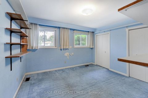 Photo 19 at 60 Hopperton Drive, Windfields, Toronto