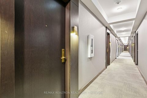 Photo 7 at 307 - 330 Richmond Street W, Waterfront Communities C1, Toronto