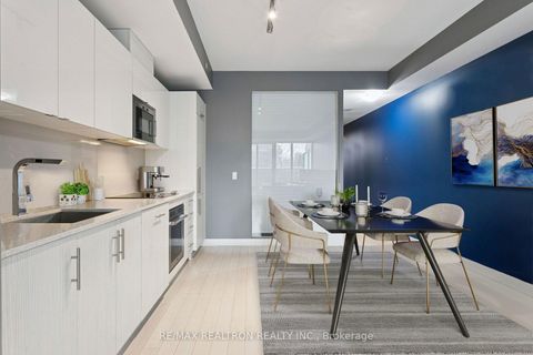 Photo 9 at 307 - 330 Richmond Street W, Waterfront Communities C1, Toronto