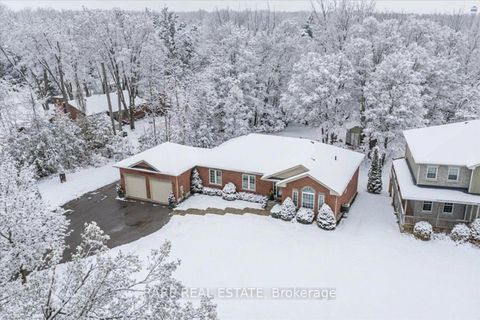 Photo 1 at 3618 Linda Street, Rural Innisfil, Innisfil
