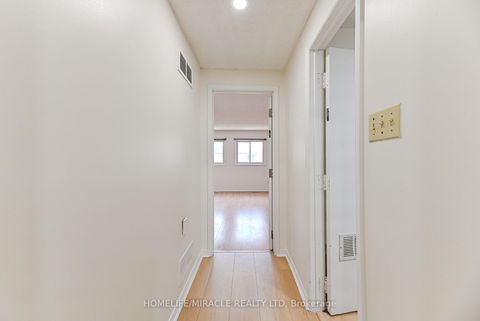 Photo 14 at 40 Blair Crescent, Grove East, Barrie